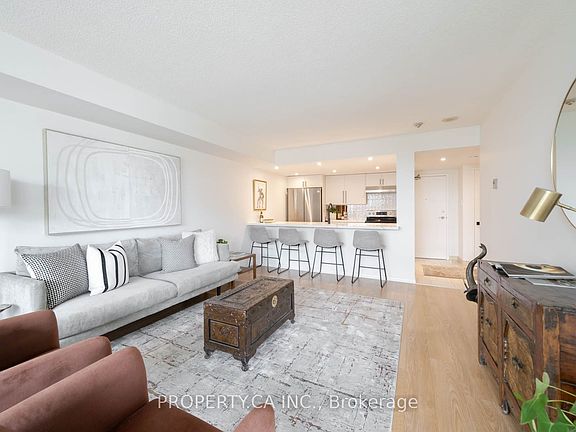 2nd image of 77 Harbour Sq #1111
