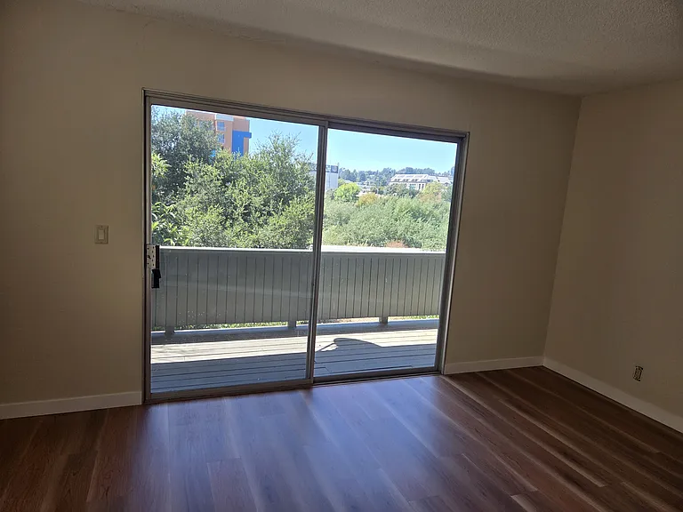 815 Riverside Ave #2 — Photo 1