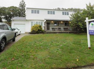 59 Pickwick Dr, Commack, NY 11725