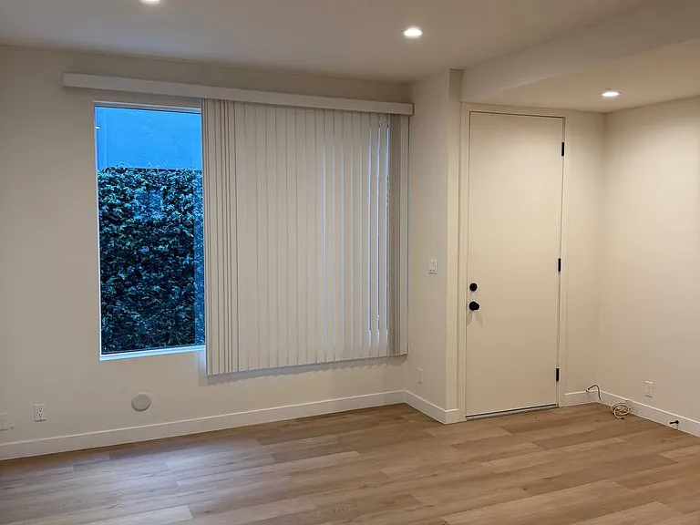14328 Addison St #5 — Photo 11