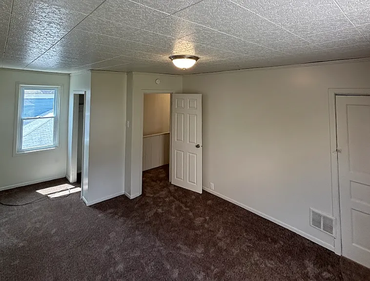 425 Ohio Ave #4 — Photo 10