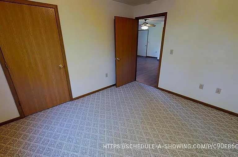 1007 W Ridge St #8 — Photo 5