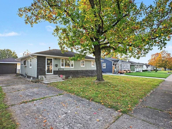 1632 N Kenmore St, South Bend, IN 46628
