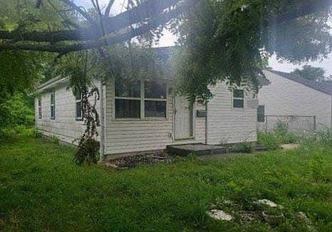 2nd image of 3605 College Ave