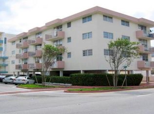244 79th St APT 3D, Miami Beach, FL 33141