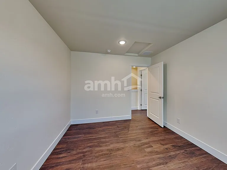 9309 W Wabash St — Photo 20