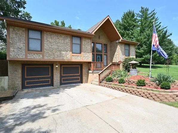 5500 N Helena Ave, Kansas City, MO 64151