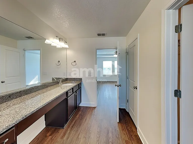 4803 Windy Hammock Way — Photo 10