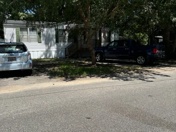 580 Wilcox Ave, Murrells Inlet, SC 29576