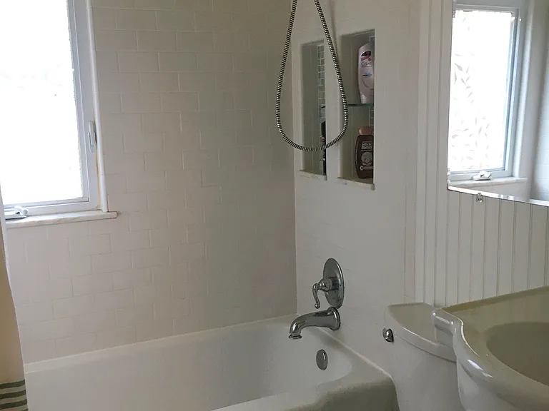 720 Parkway Ter — Photo 12