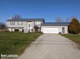14840 Hough Rd, Allenton, MI 48002