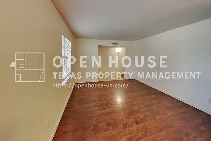 5045 Thompson Dr — Photo 7
