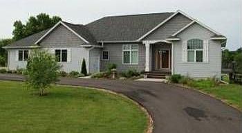 3rd image of W4017 Bostwick Ln