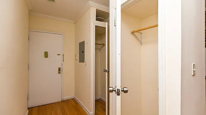 Rented by Nooklyn NYC LLC | media 40