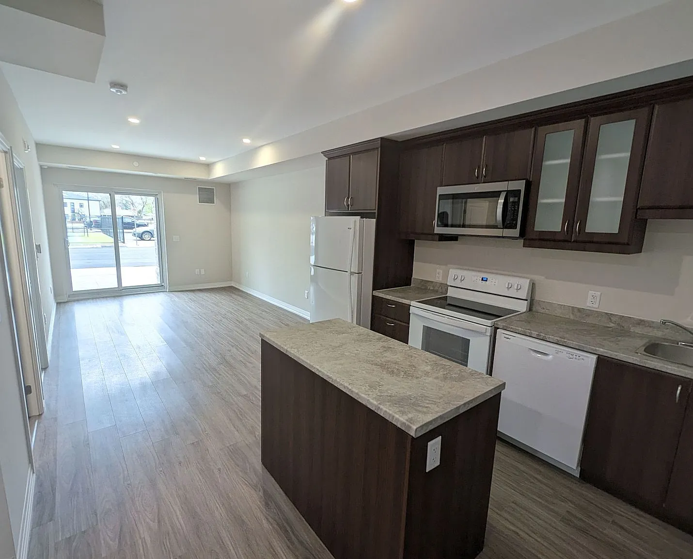 1 bed, $1,800 — Photo 1