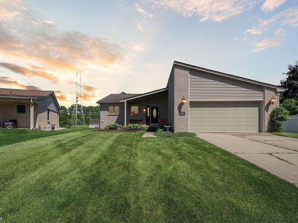1st image of 40302 Shakespeare Dr