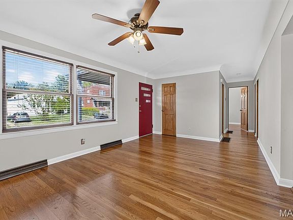 3rd image of 7034 Mitchell Ave