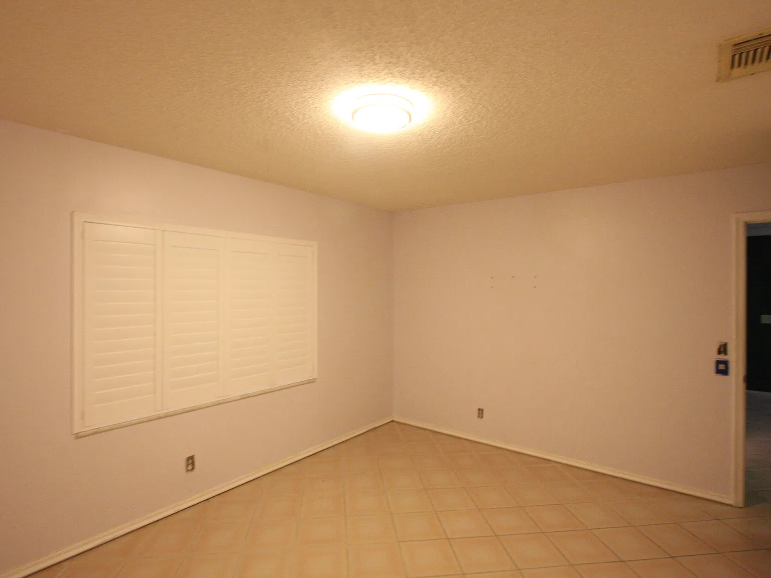 3 bed, 2.0 bath, 1848 sqft, $3,500 — Photo 2