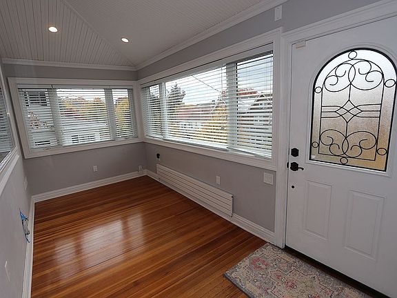 3rd image of 311 W 262nd St