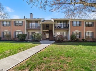 140 Woodward Ln, Basking Ridge, NJ 07920