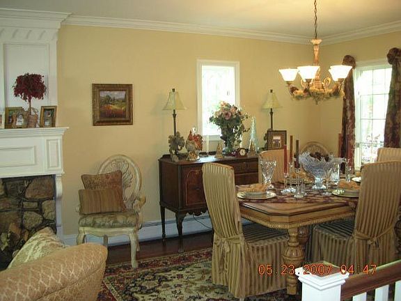 Formal Dining Room has sitting room, balcony 
