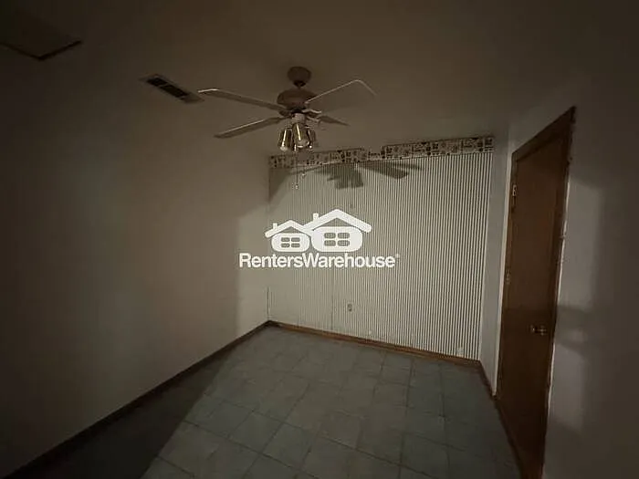 1501 Briarwood Blvd — Photo 21