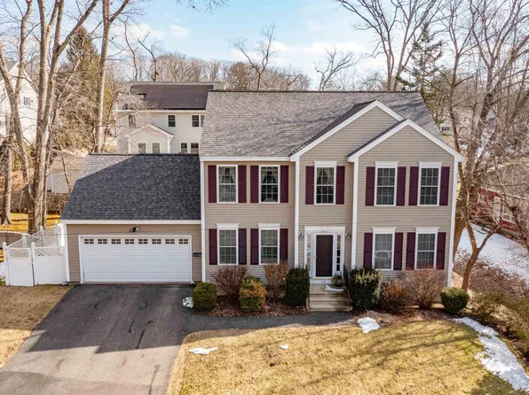 303 Ashland Street, Manchester, NH 03104