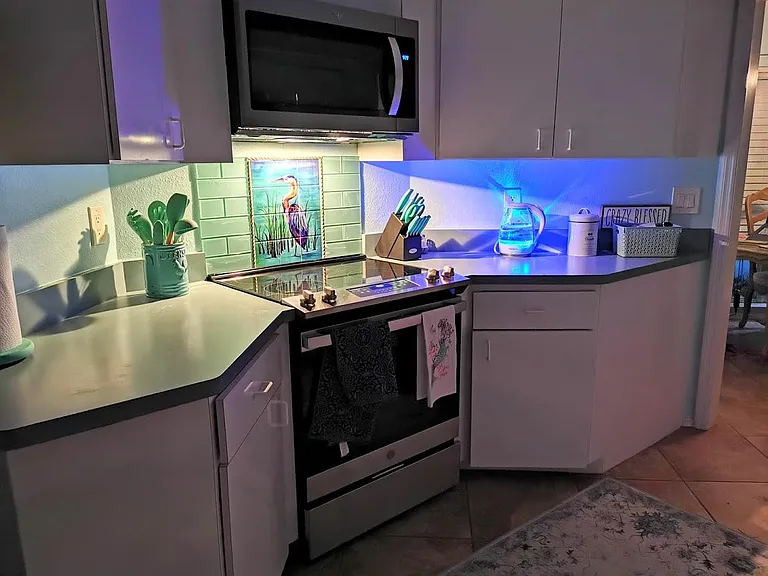 315 Penrose Cir — Photo 51