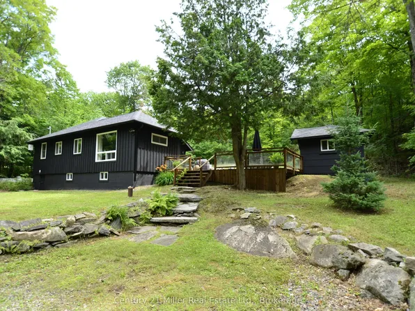 1279 Carlingford Rd, Muskoka Lakes, ON P0B 1J0