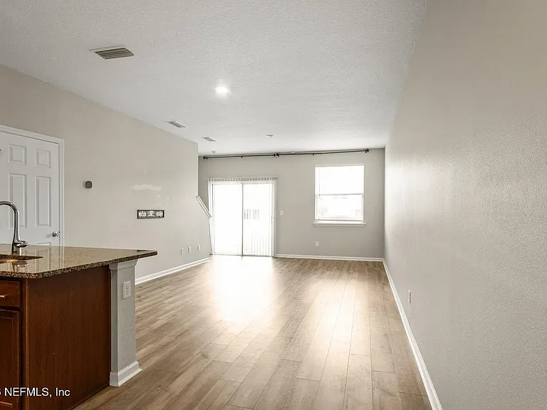 9787 Fiddleback Ln — Photo 8