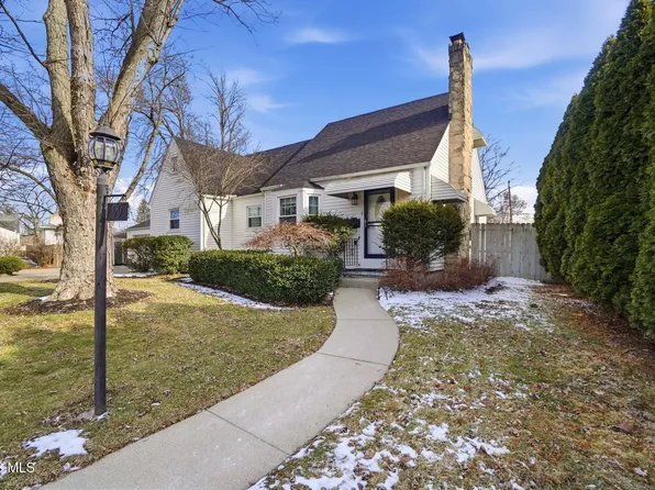 99 N Masters Ct, Maumee, OH 43537