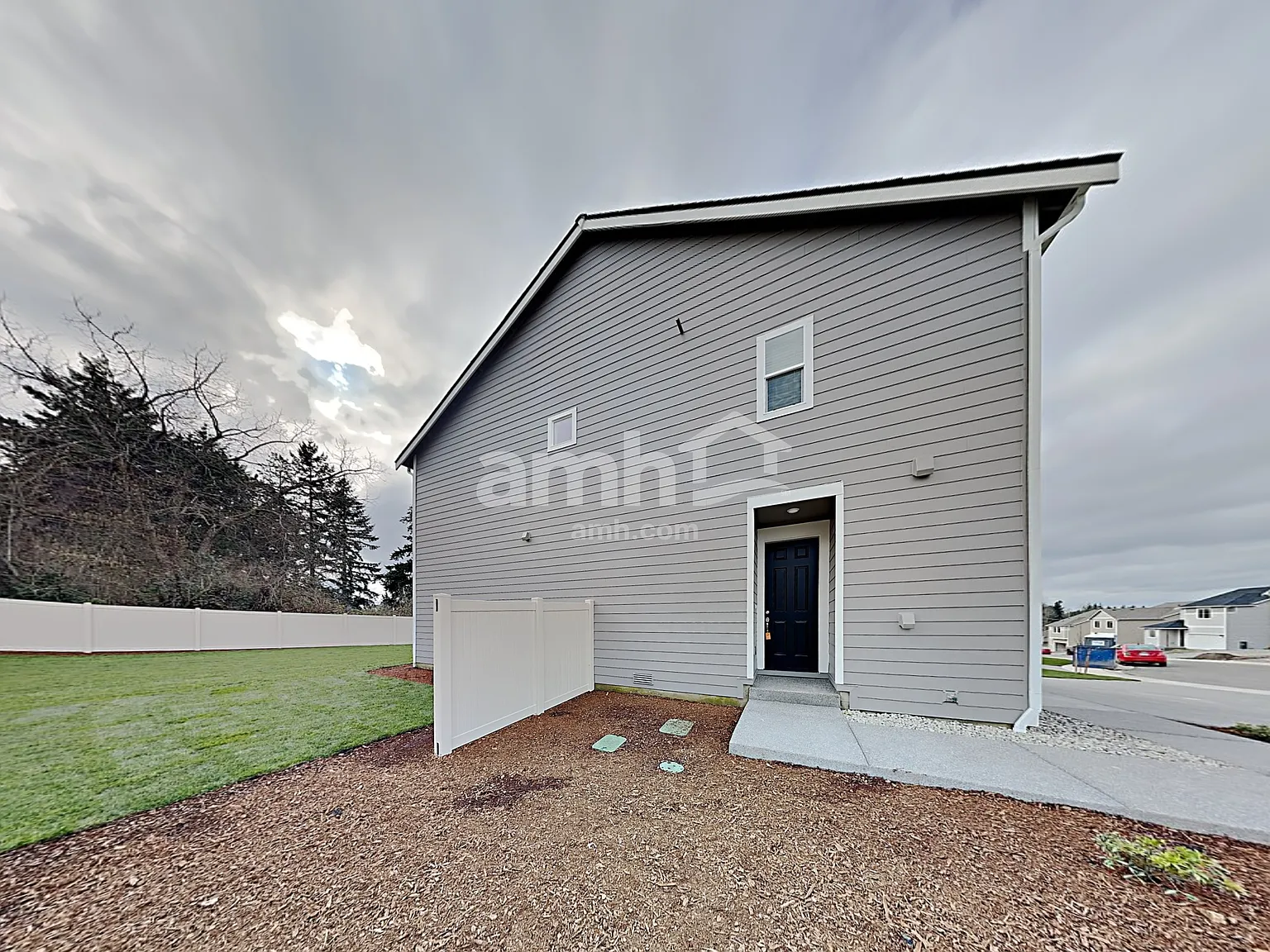 4 bed, 2.5 bath, 1908 sqft, $3,080 — Photo 3