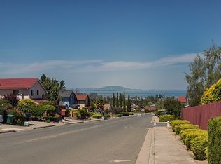 2175 Redwood Rd, Hercules, CA 94547