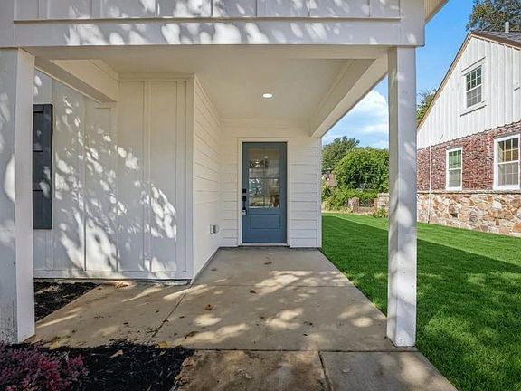 3rd image of 779 McConnell St