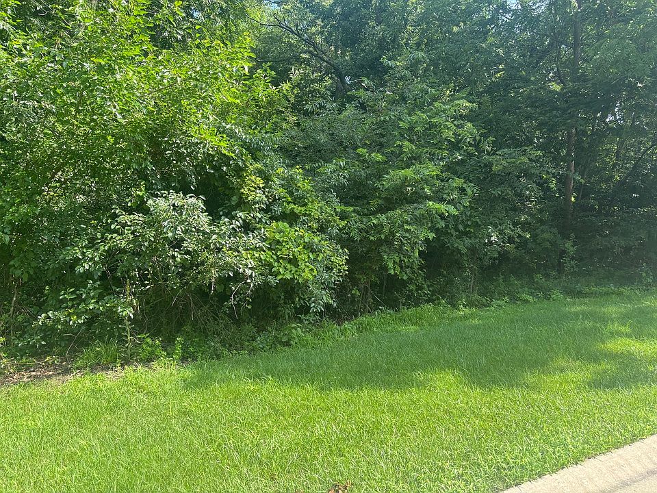 1st image of 1182 Deerpath Ct #40