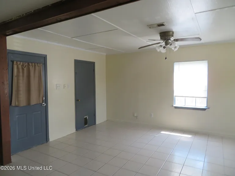 356 Springdale Cir — Photo 7