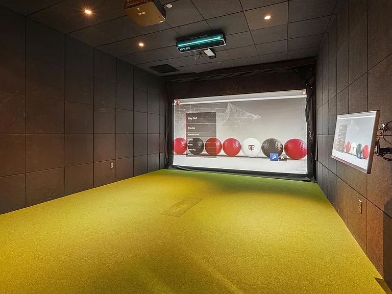 Vertis Sports Simulator Lounge