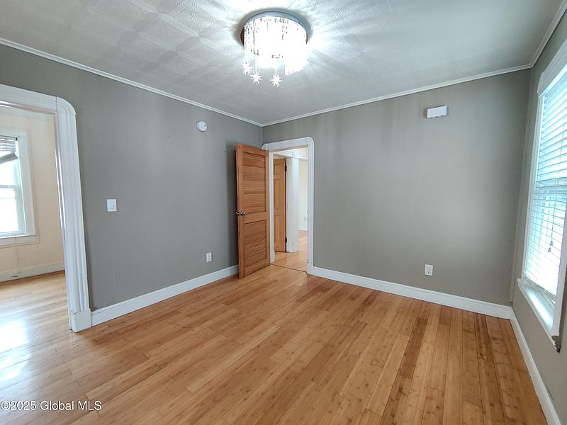 4th image of 117 Prospect Street