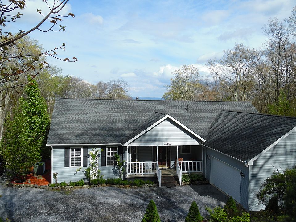 1st image of 415 Airport Dr