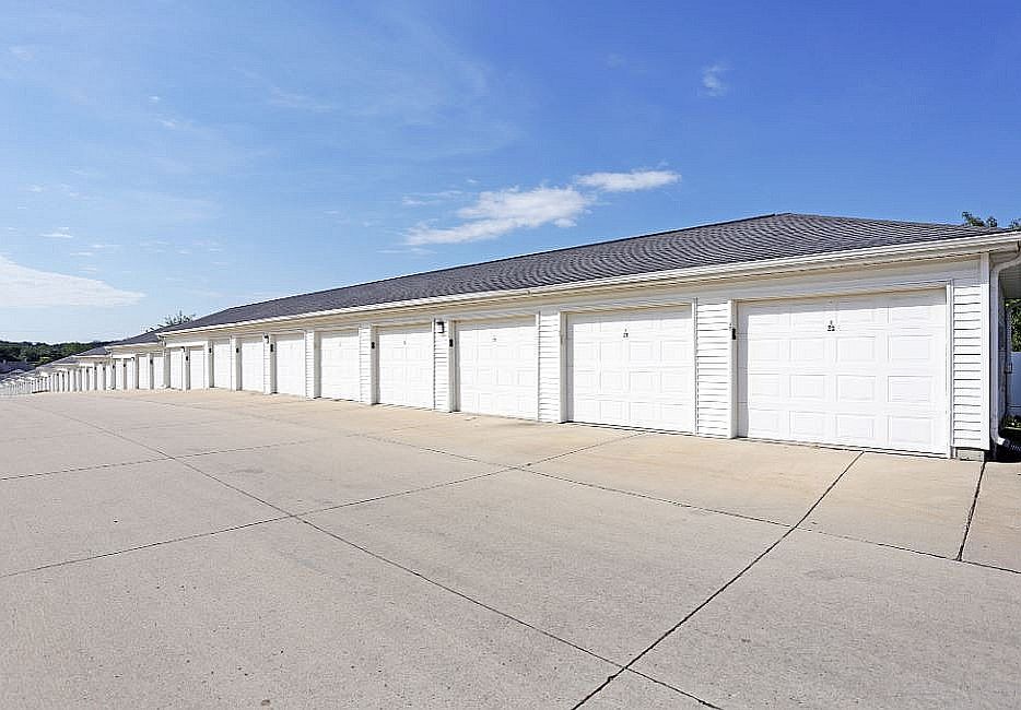 Stonegate Garage