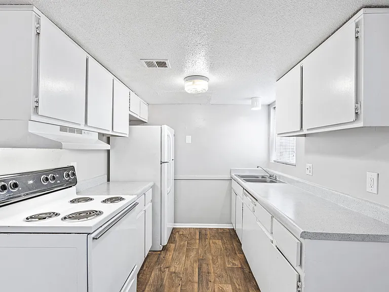 Northgate Townhomes — Photo 20