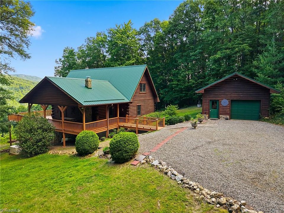 1st image of 307 Lauri Ln