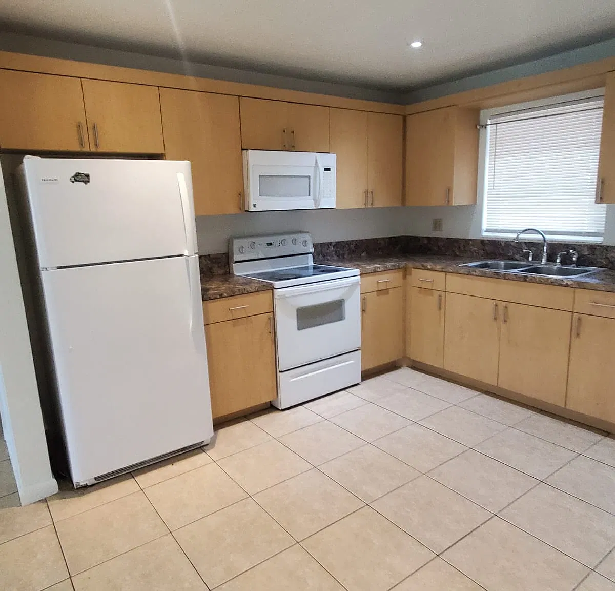 2 bed, $2,090 — Photo 1