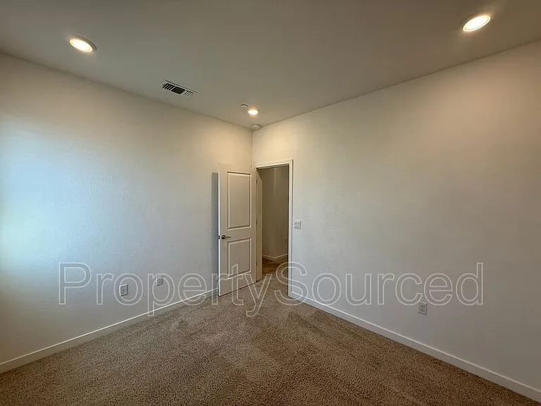 754 Shearwater Rd — Photo 43