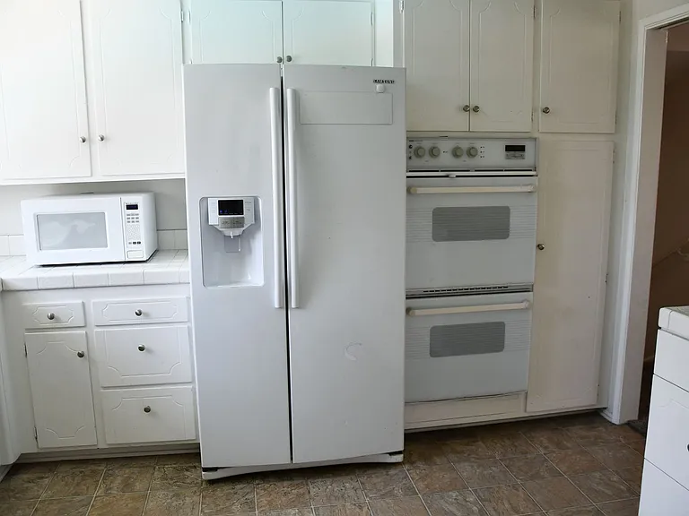 522 E Collins Ave — Photo 21