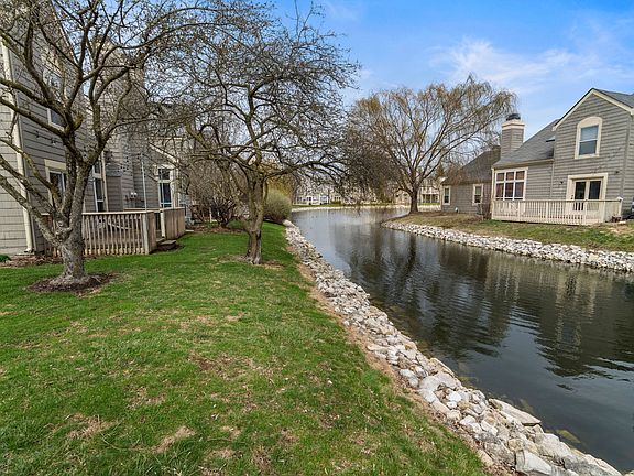 3rd image of 9479 Bridgewater Cir