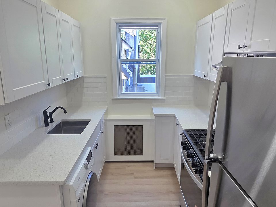 1st image of 828-832 Kinderkamack Rd #2