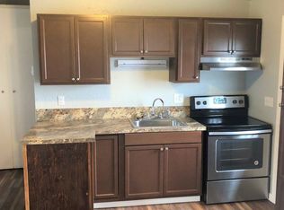301 E Heintz St #2, Molalla, OR 97038