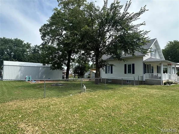 205 E Monroe Ave, Owensville, MO 65066