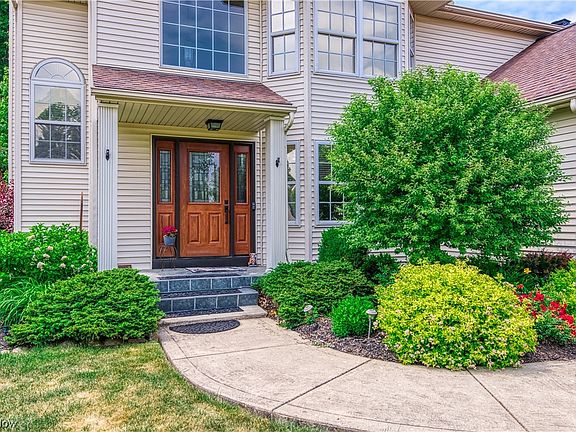 3rd image of 3309 Bath Heights Dr
